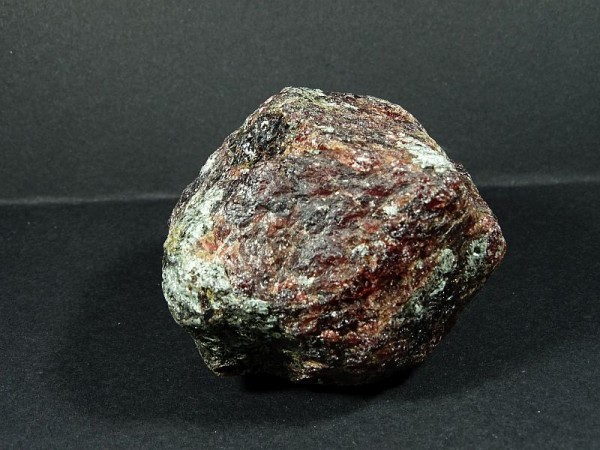 Granat Brazylia Surowy 246m - 163 g.