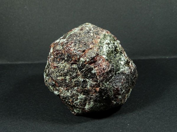 Granat Brazylia Surowy 259m - 249 g.