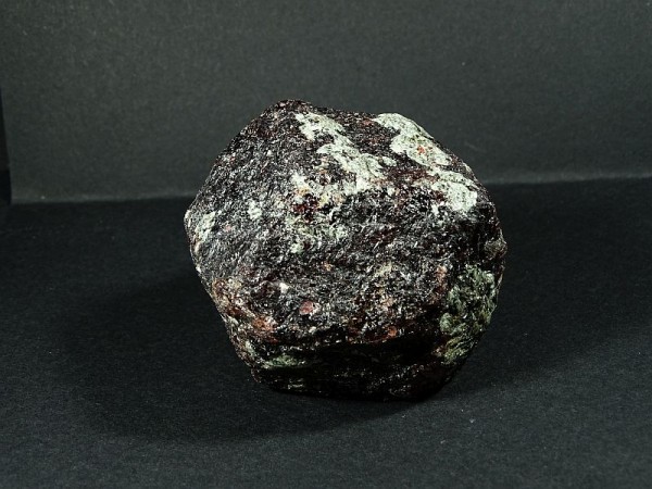 Granat Brazylia Surowy 262m - 196 g.